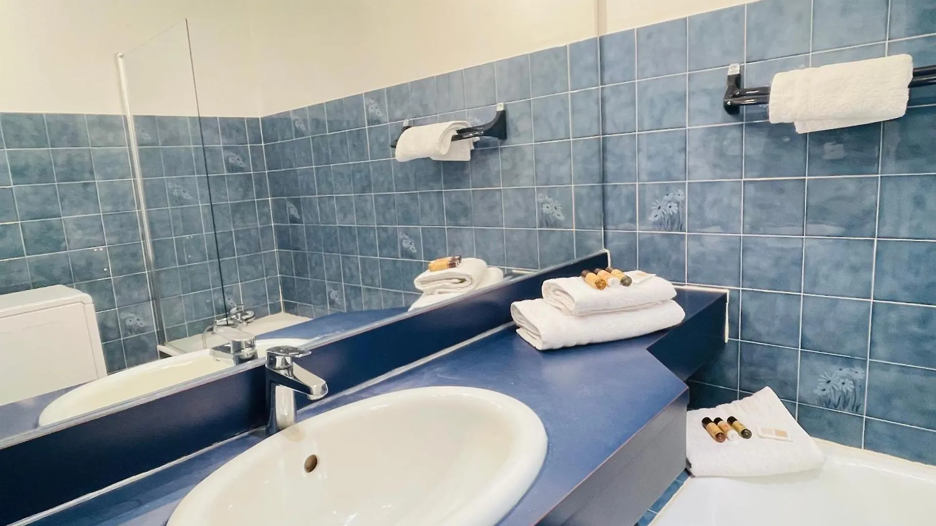 Appartement -Piscine- Proche Bord De Mer Et Centre Saint-Raphaël 公寓