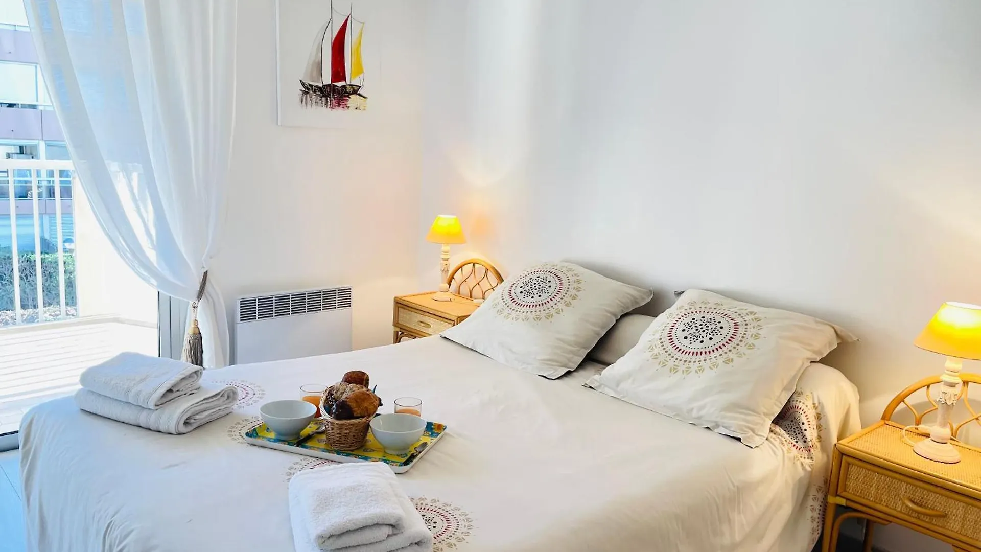 Appartement -Piscine- Proche Bord De Mer Et Centre Saint-Raphaël 0*,  法国
